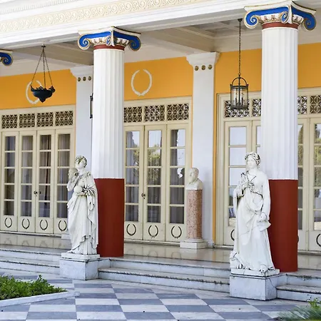 Ośrodek wypoczynkowy Ikos Odisia *